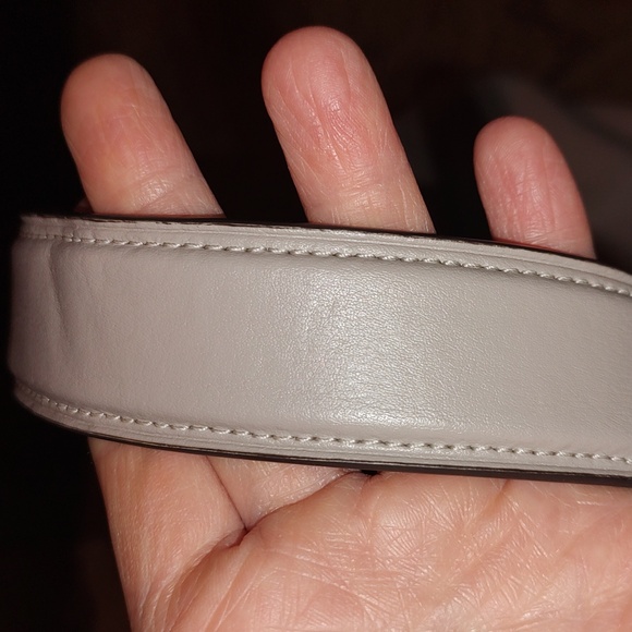 Coach Mia leather and suede shoulder bag. Good used condition. Preloved - Picture 10 of 12